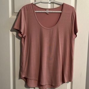 Ripzone tee. Size M. Worn condition